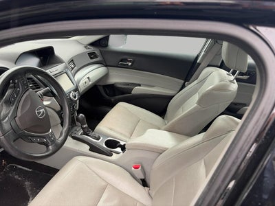 2017 Acura ILX Sedan w/Premium Pkg