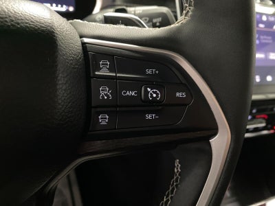 2024 Jeep Grand Cherokee L Laredo 4x4