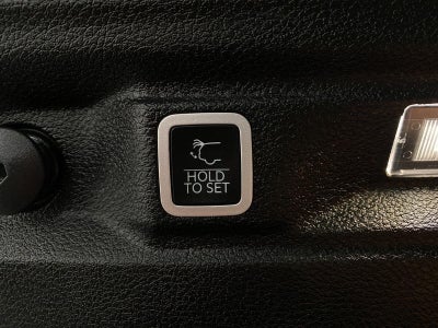2024 Jeep Grand Cherokee L Laredo 4x4