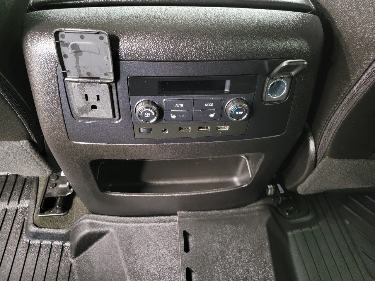 2018 Chevrolet Tahoe 4WD 4dr Premier