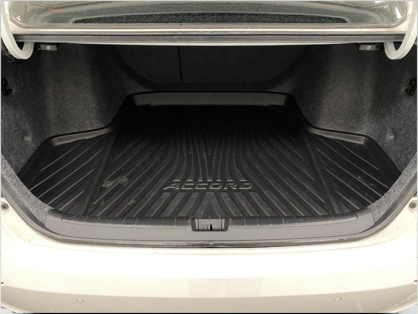 2020 Honda Accord Hybrid Touring Sedan