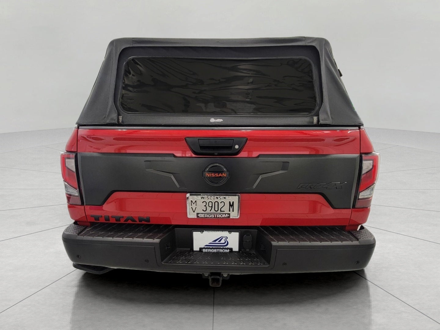 2022 Nissan Titan 4x4 Crew Cab PRO-4X