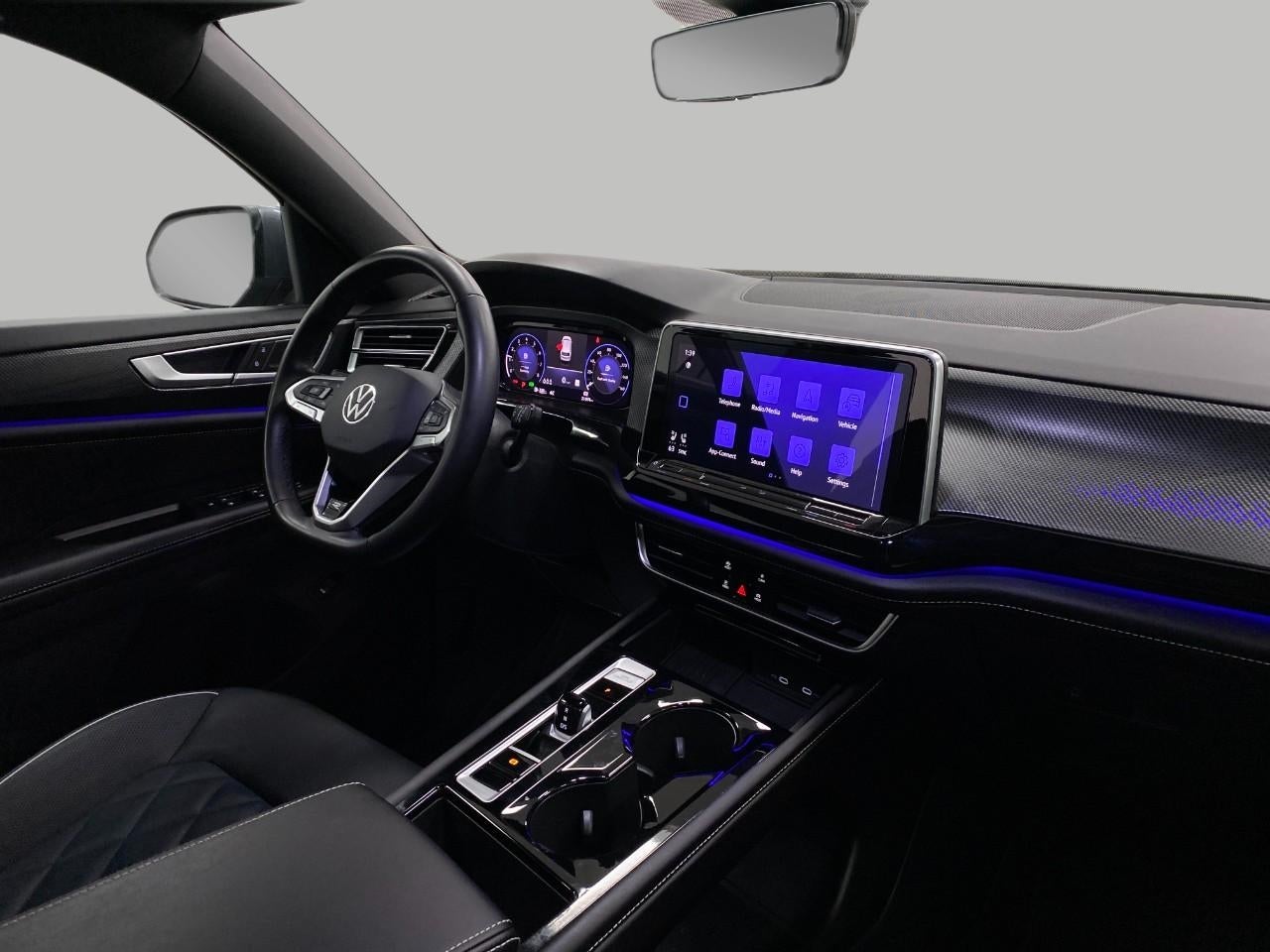 2025 Volkswagen Atlas Cross Sport 2.0T SEL Premium R-Line 4MOTION