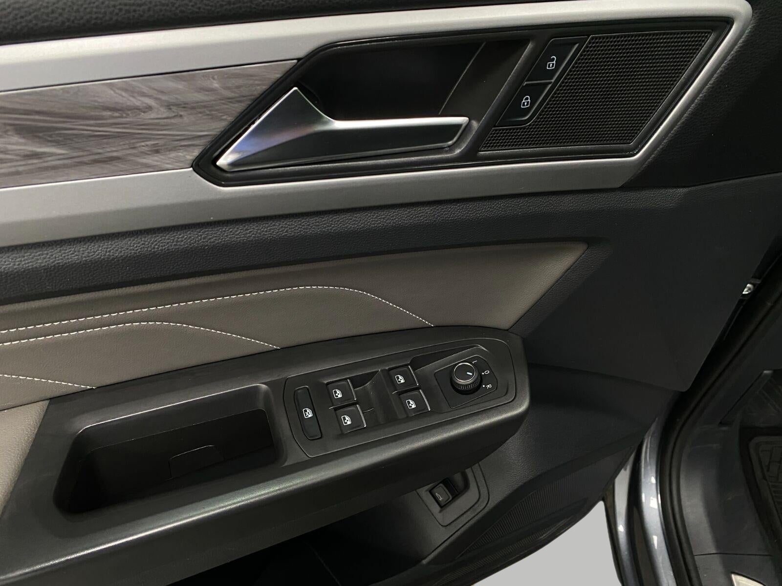 2023 Volkswagen Atlas Cross Sport 3.6L V6 SE w/Technology 4MOTION