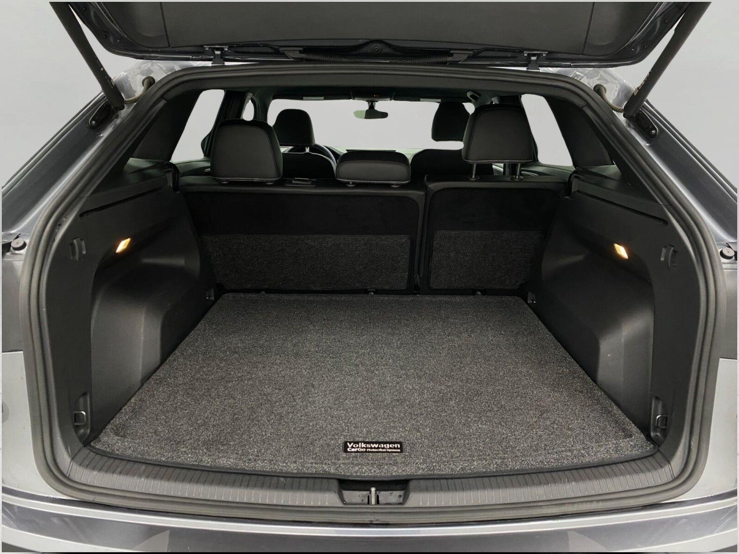 2023 Volkswagen Atlas Cross Sport 3.6L V6 SE w/Technology 4MOTION