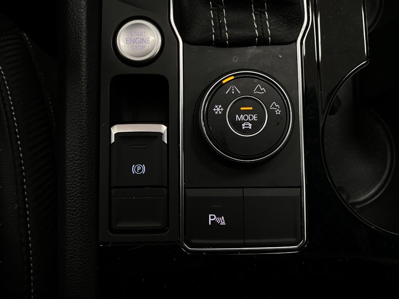 2023 Volkswagen Atlas Cross Sport 3.6L V6 SE w/Technology 4MOTION