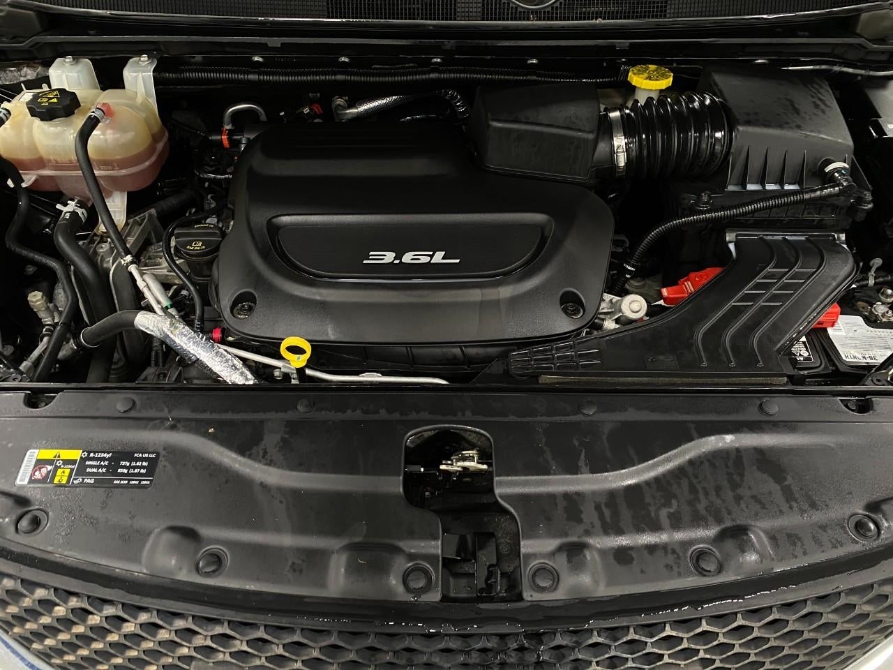 2017 Chrysler PACIFICA MINI-VAN, PASSENGER