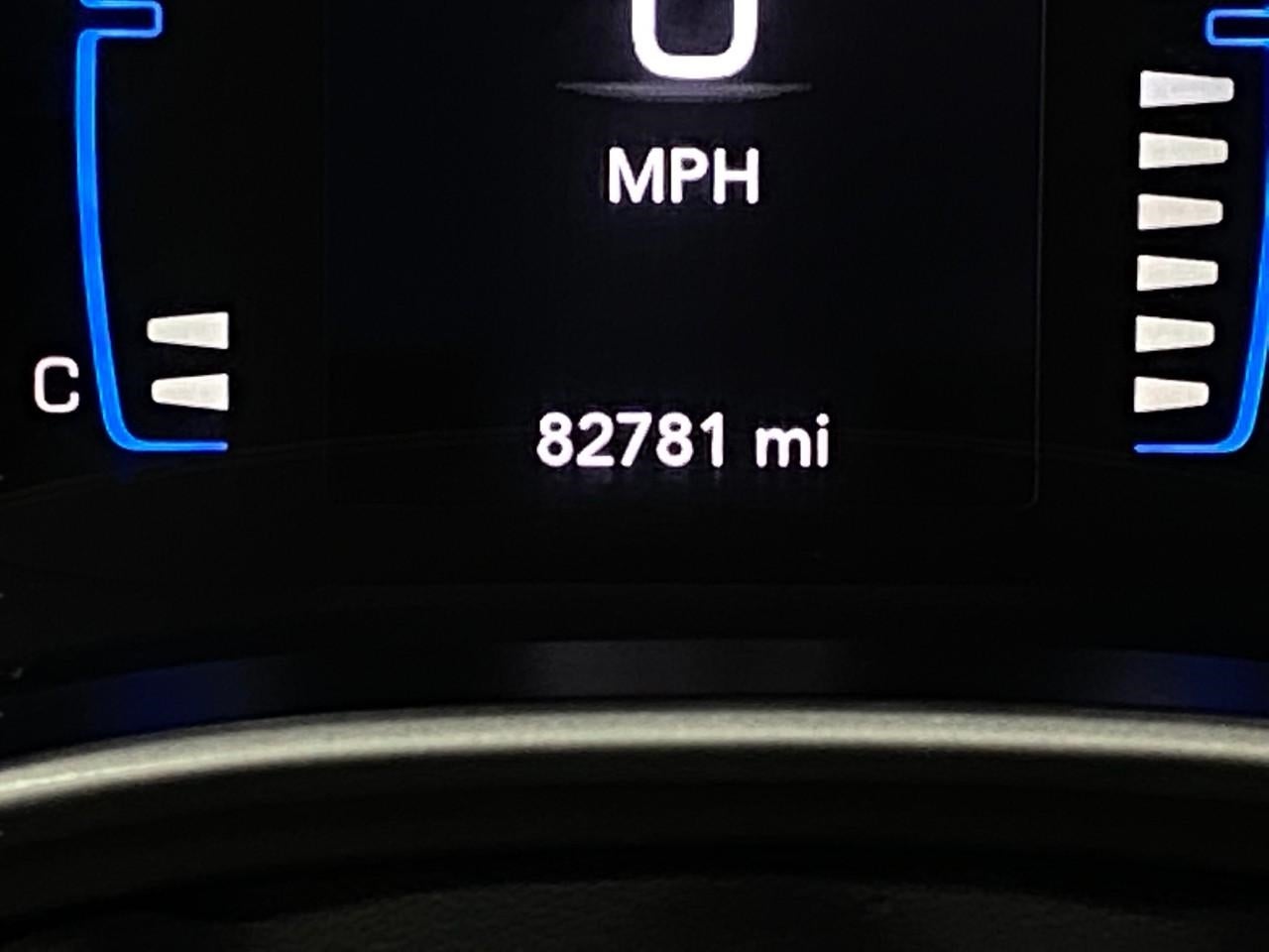 2017 Chrysler PACIFICA MINI-VAN, PASSENGER