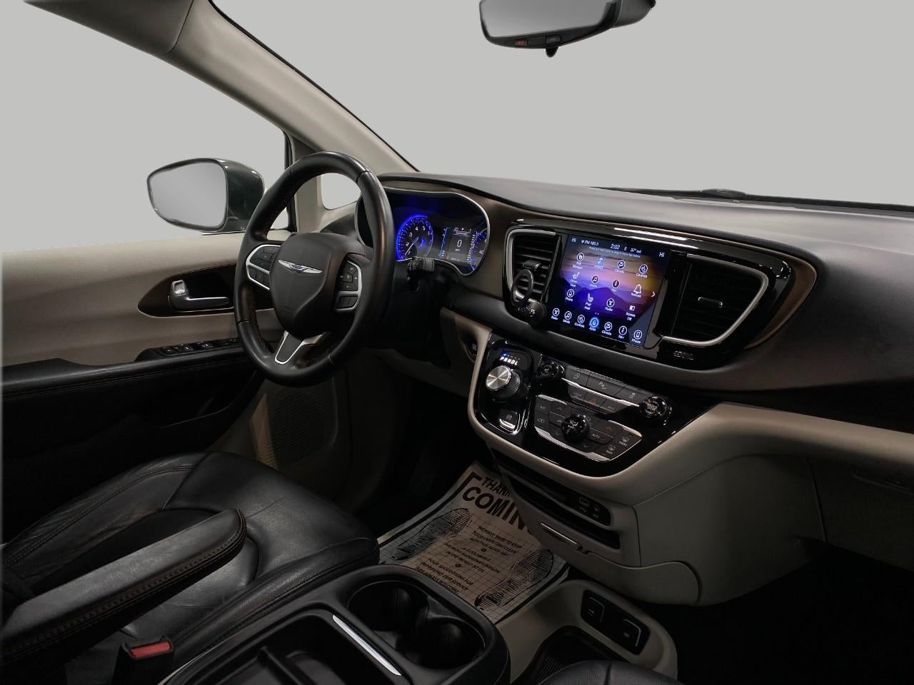 2017 Chrysler PACIFICA MINI-VAN, PASSENGER