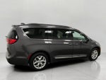 2017 Chrysler PACIFICA MINI-VAN, PASSENGER