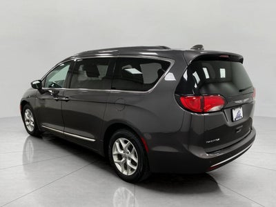 2017 Chrysler PACIFICA MINI-VAN, PASSENGER