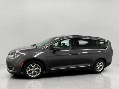 2017 Chrysler PACIFICA MINI-VAN, PASSENGER