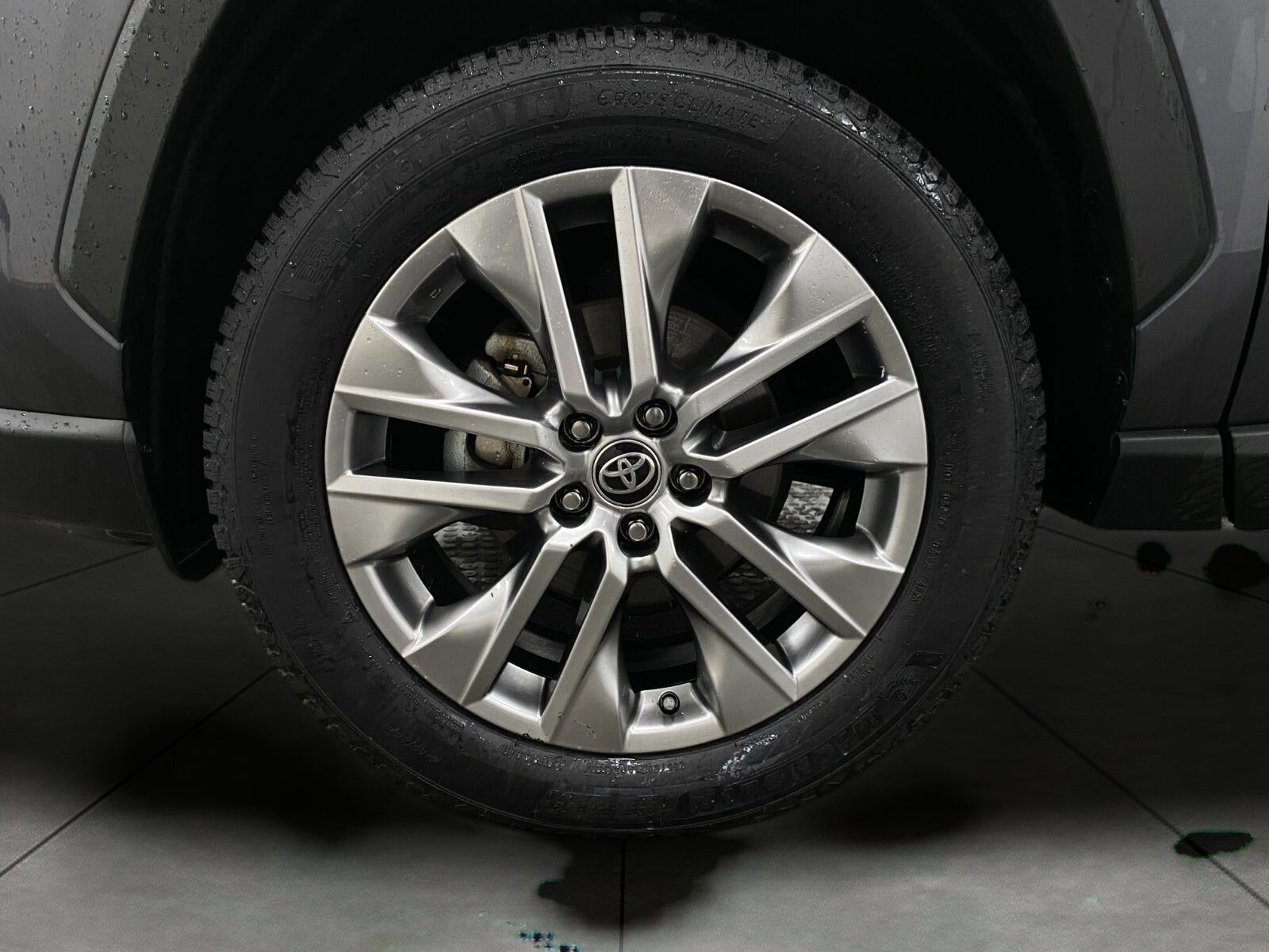 2023 Toyota RAV4 XLE Premium AWD