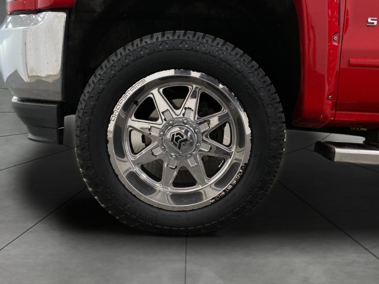 2017 Chevrolet SILVERADO 1500 CREW CAB PICKUP - SHORT BED