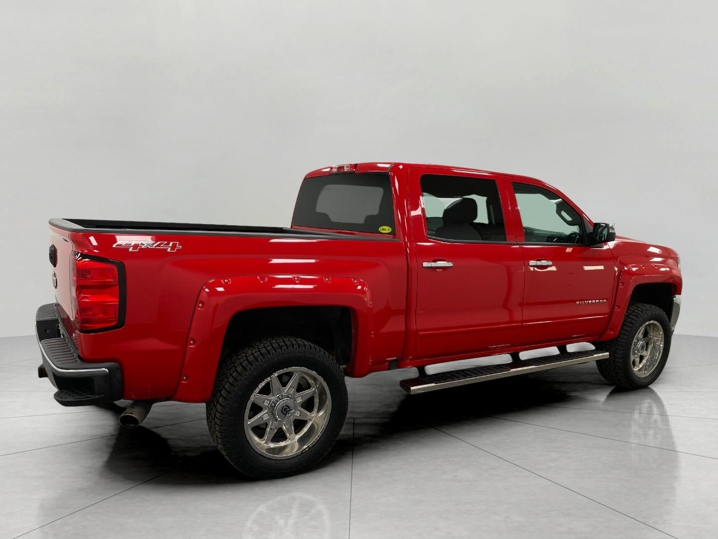 2017 Chevrolet SILVERADO 1500 CREW CAB PICKUP - SHORT BED