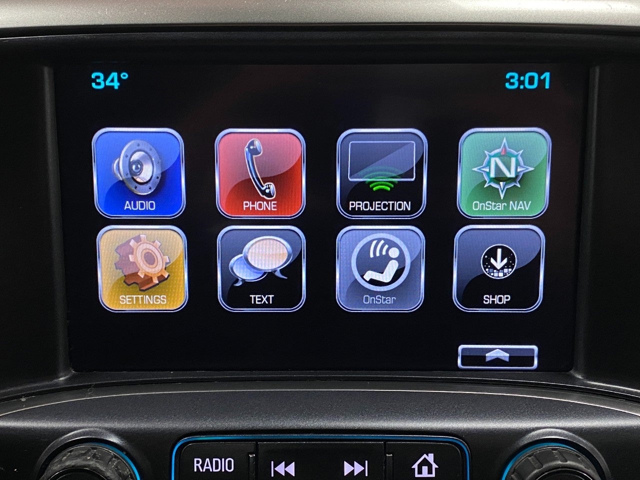 2017 Chevrolet SILVERADO 1500 CREW CAB PICKUP - SHORT BED