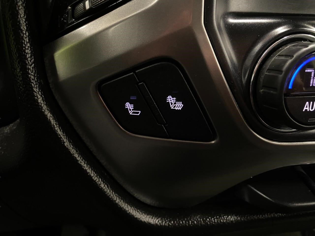 2017 Chevrolet SILVERADO 1500 CREW CAB PICKUP - SHORT BED