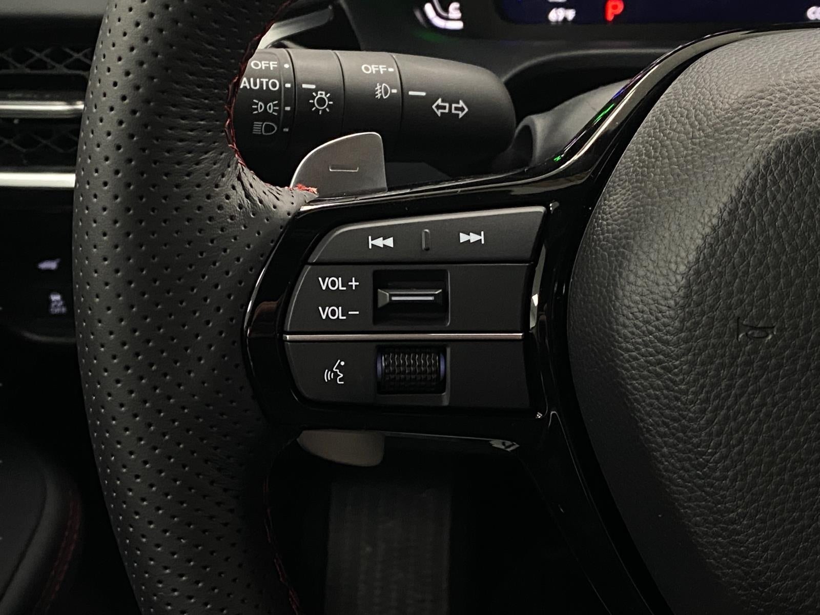 2026 Acura ADX AWD w/A-Spec Advance Package
