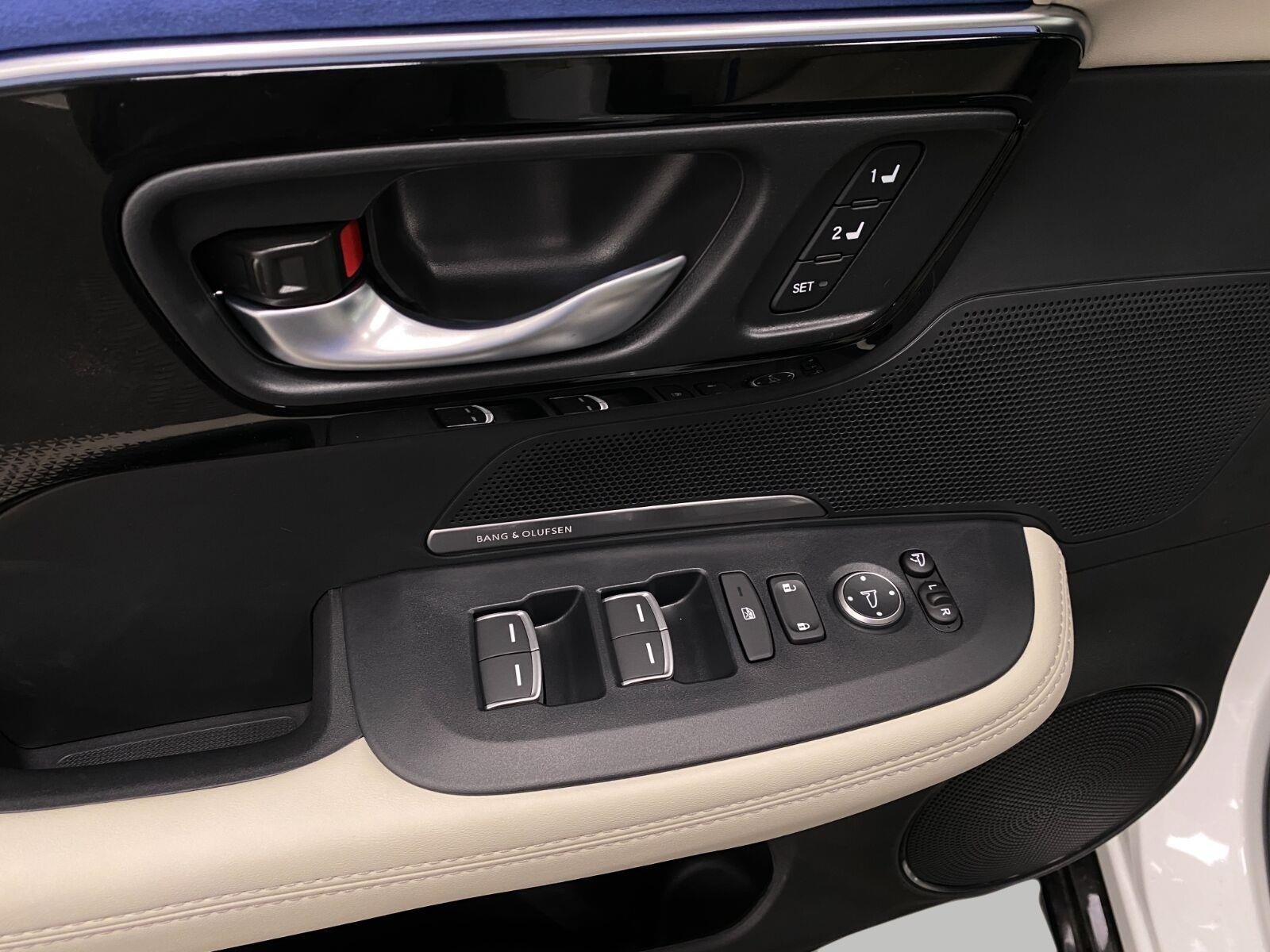 2026 Acura ADX AWD w/A-Spec Advance Package