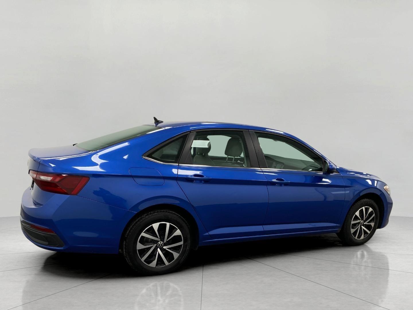 2023 Volkswagen Jetta S Auto