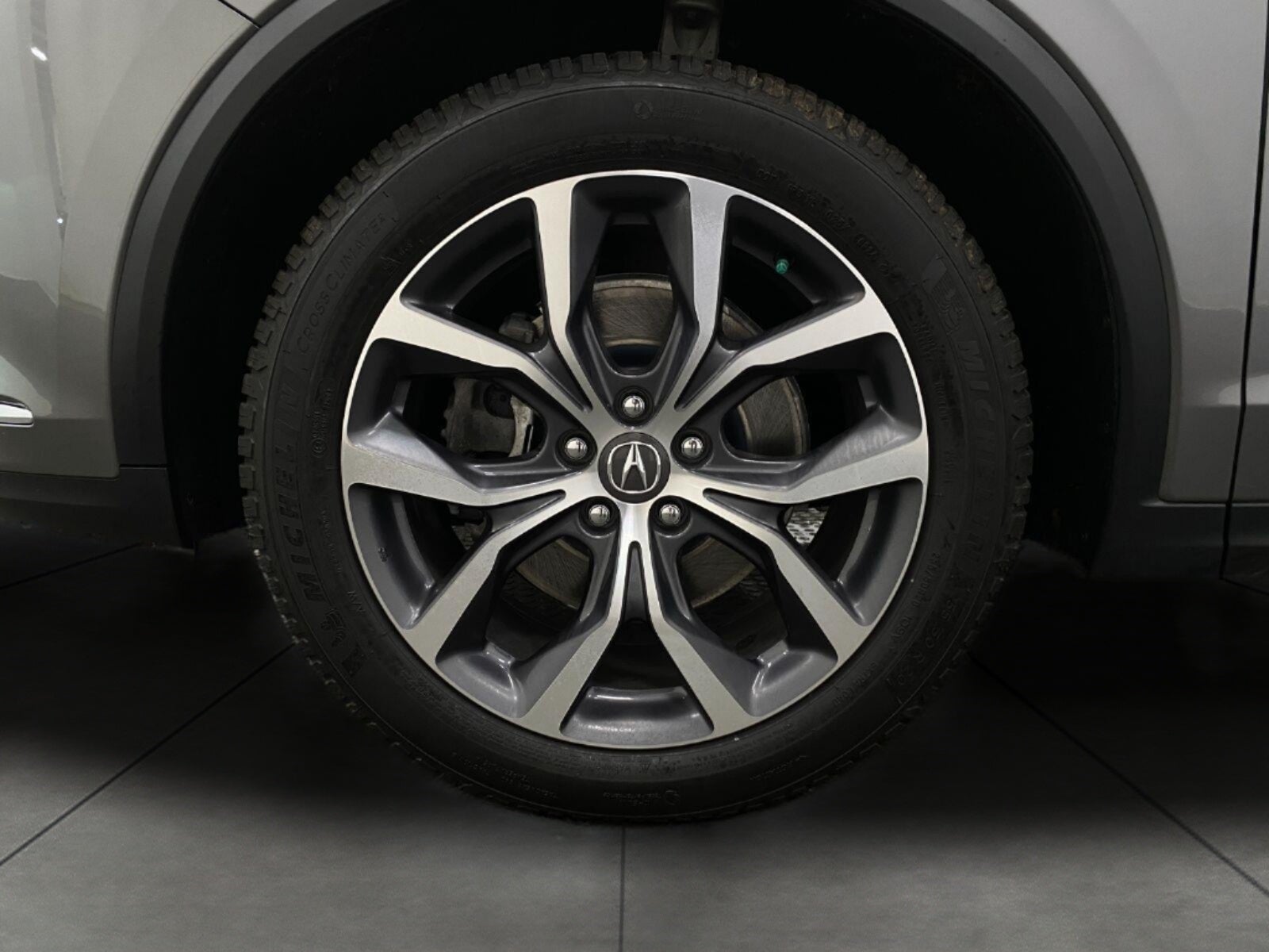 2023 Acura MDX SH-AWD w/Technology Package
