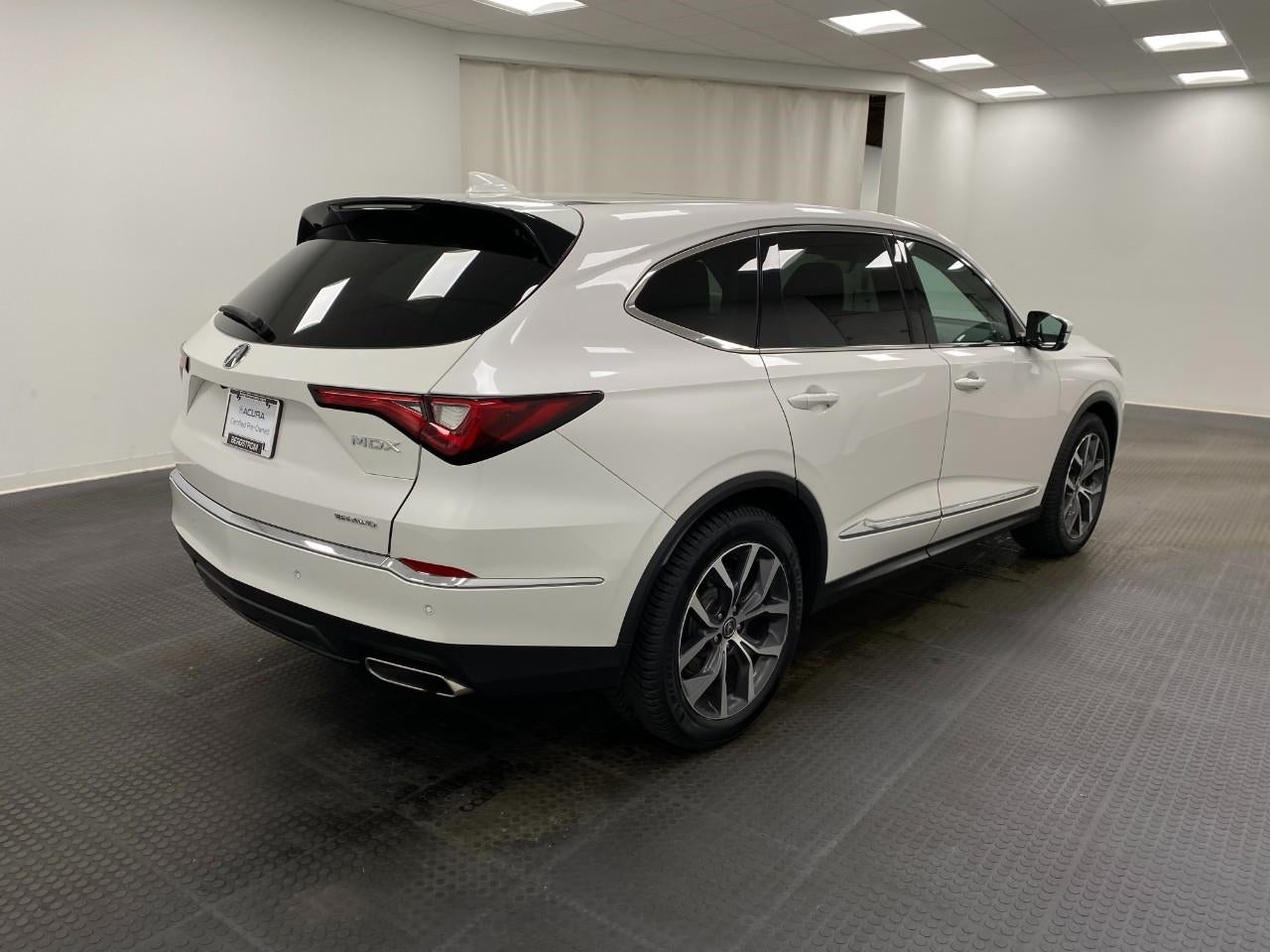 2023 Acura MDX SH-AWD w/Technology Package