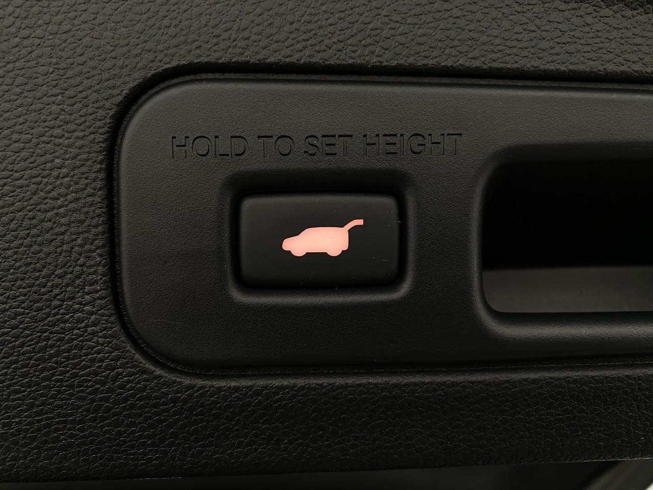 2025 Acura MDX SH-AWD w/Technology Package