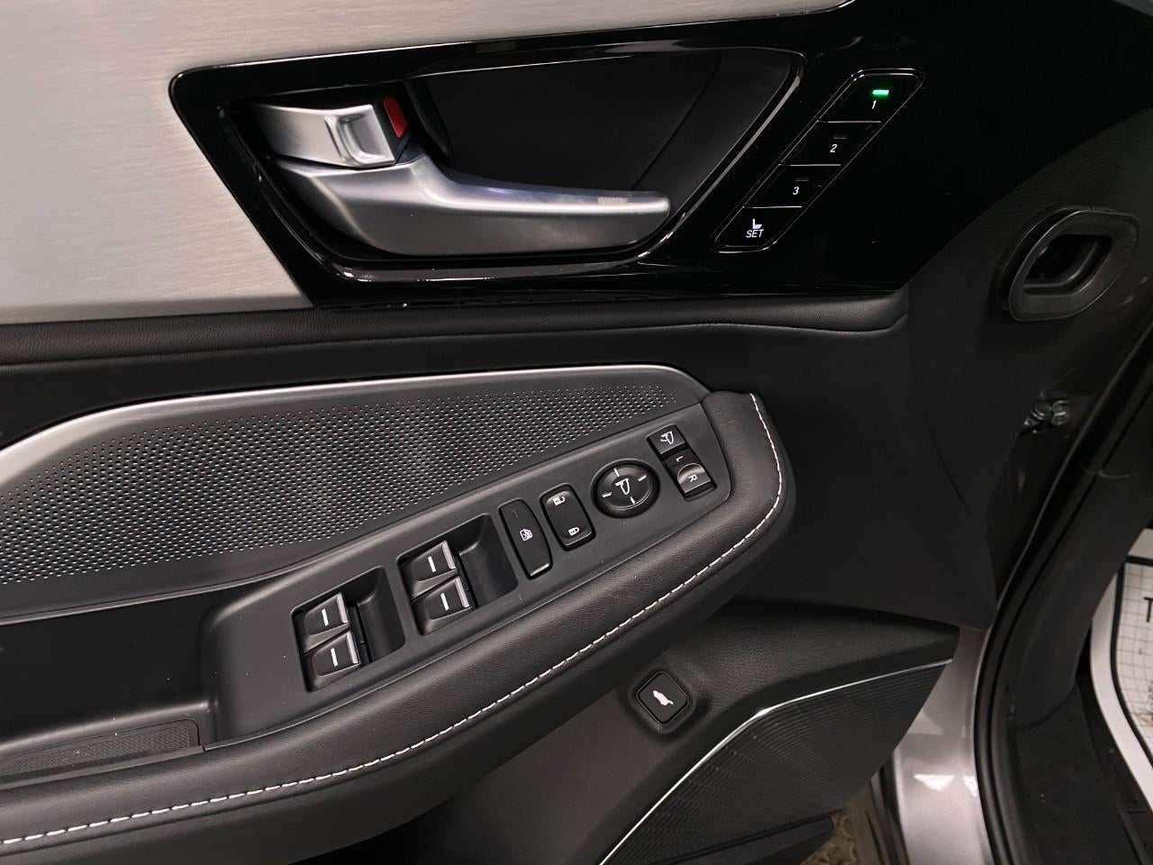 2026 Acura MDX SH-AWD w/Technology Package