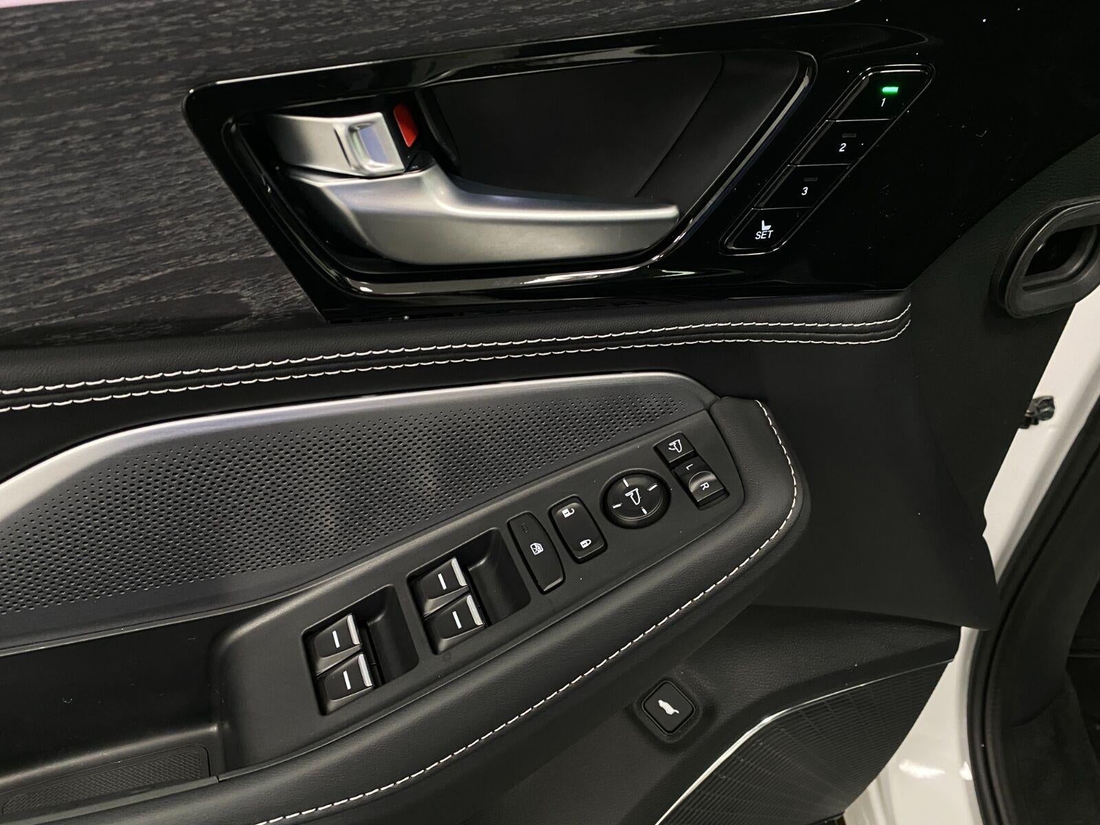 2026 Acura MDX SH-AWD w/Advance Package