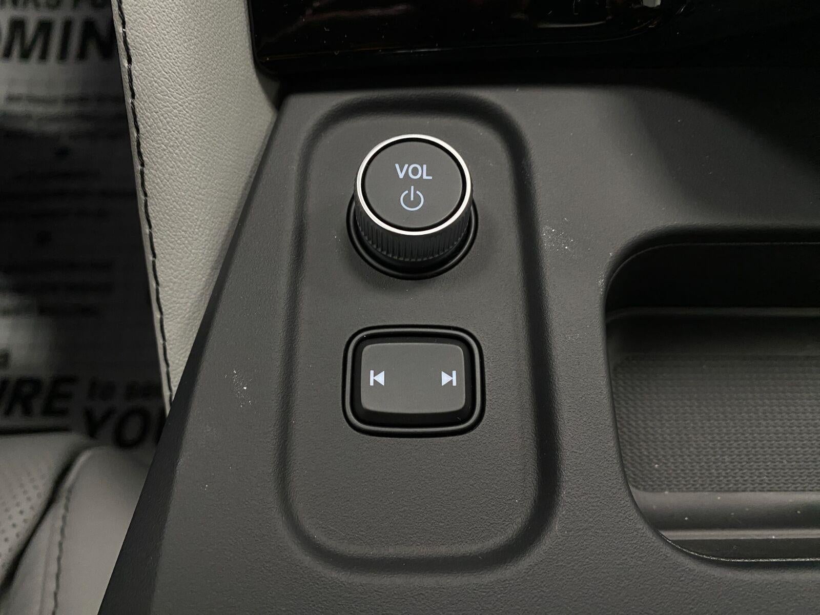 2026 Acura MDX SH-AWD w/Advance Package
