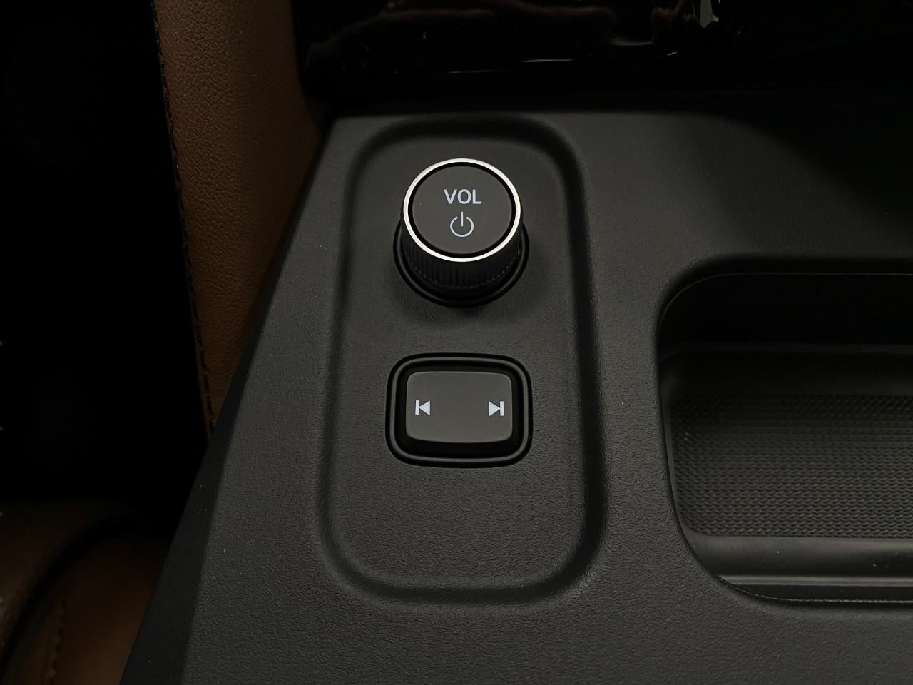 2026 Acura MDX SH-AWD w/Advance Package