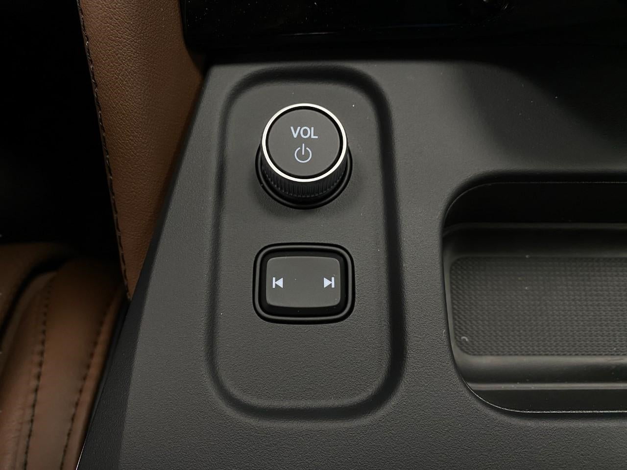 2026 Acura MDX SH-AWD w/Advance Package