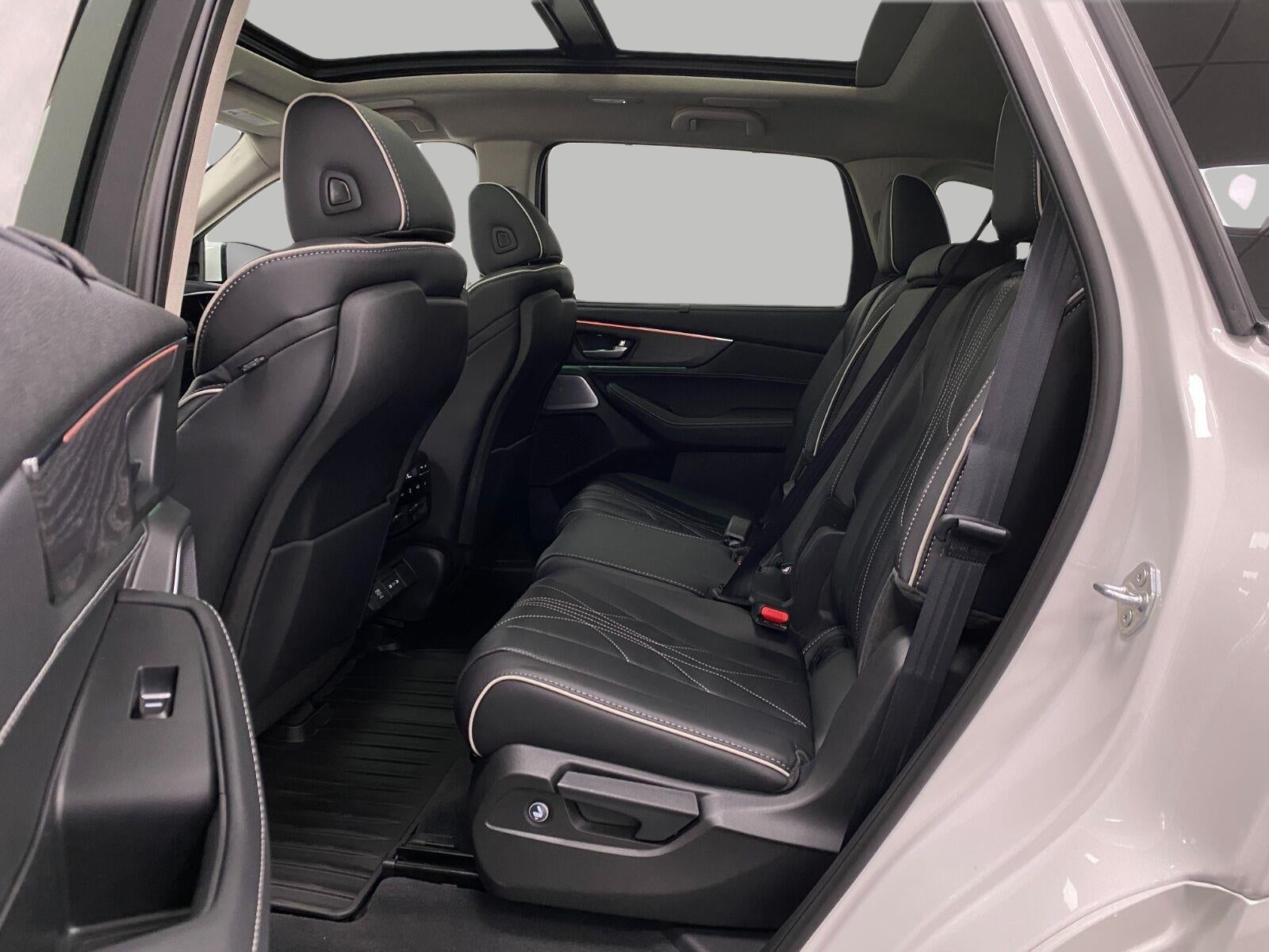 2026 Acura MDX SH-AWD w/Advance Package