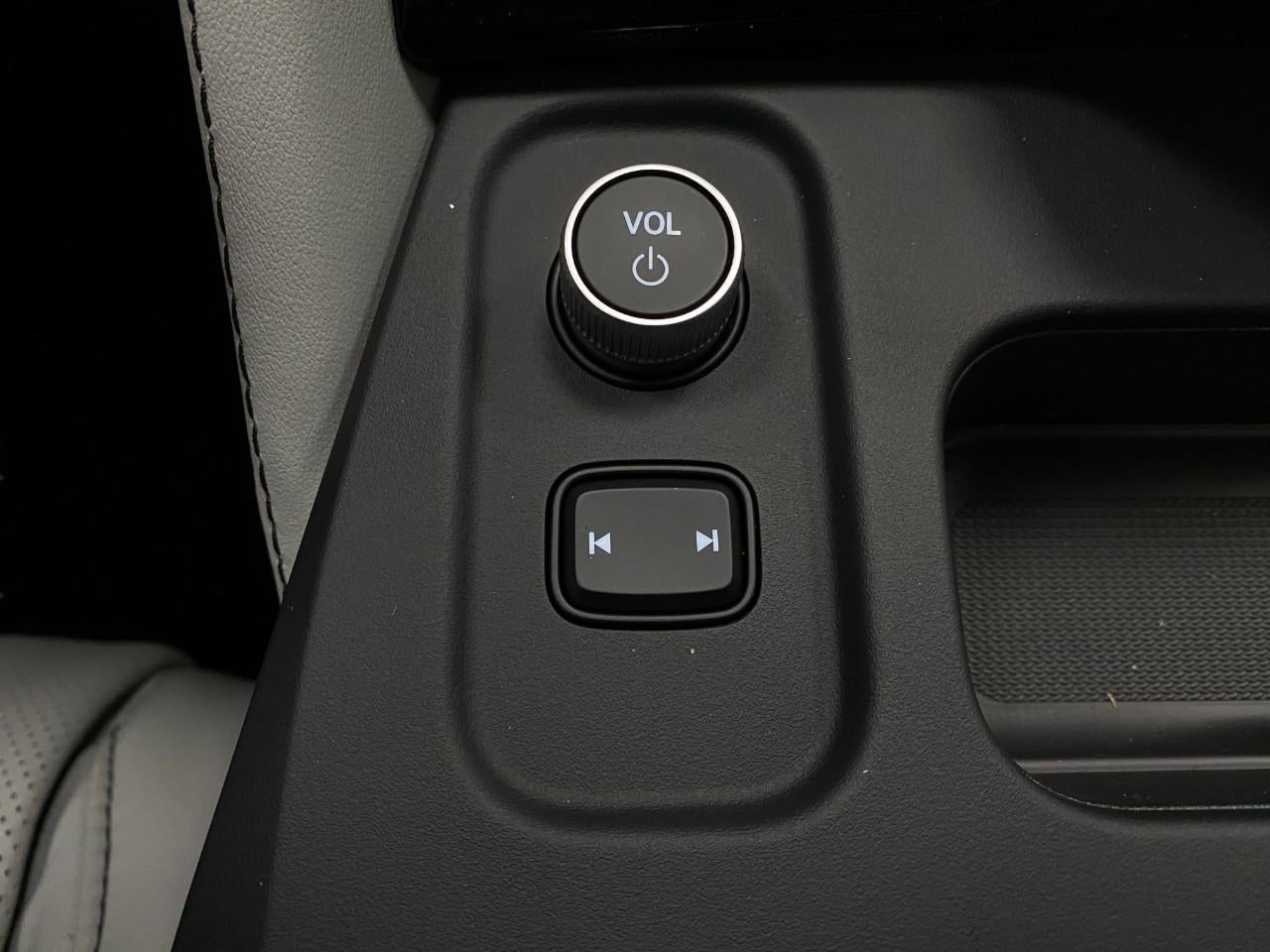 2026 Acura MDX SH-AWD w/Advance Package