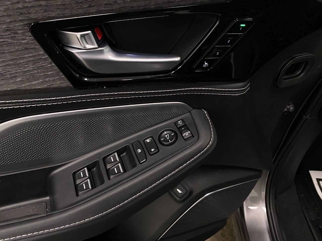 2026 Acura MDX SH-AWD w/Advance Package