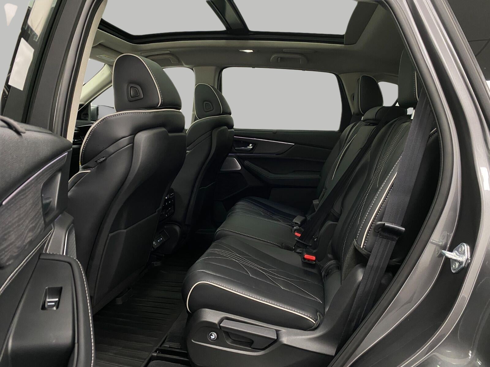 2026 Acura MDX SH-AWD w/Advance Package