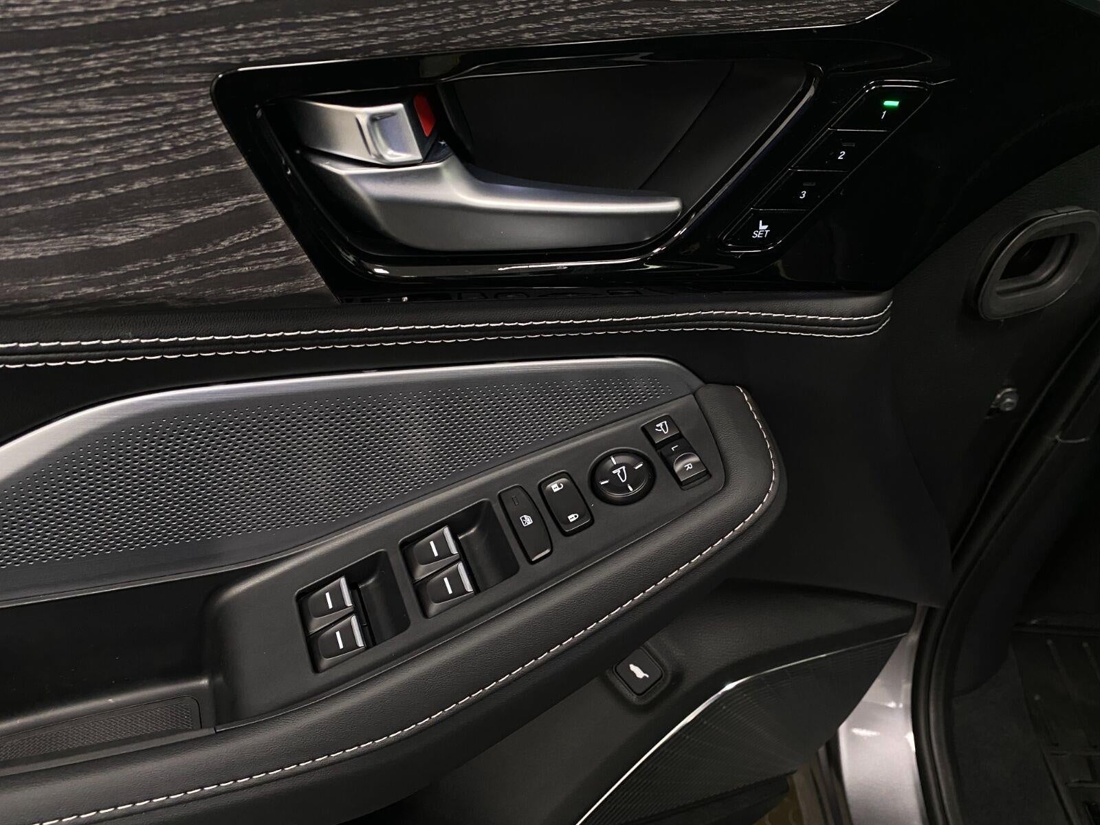 2026 Acura MDX SH-AWD w/Advance Package