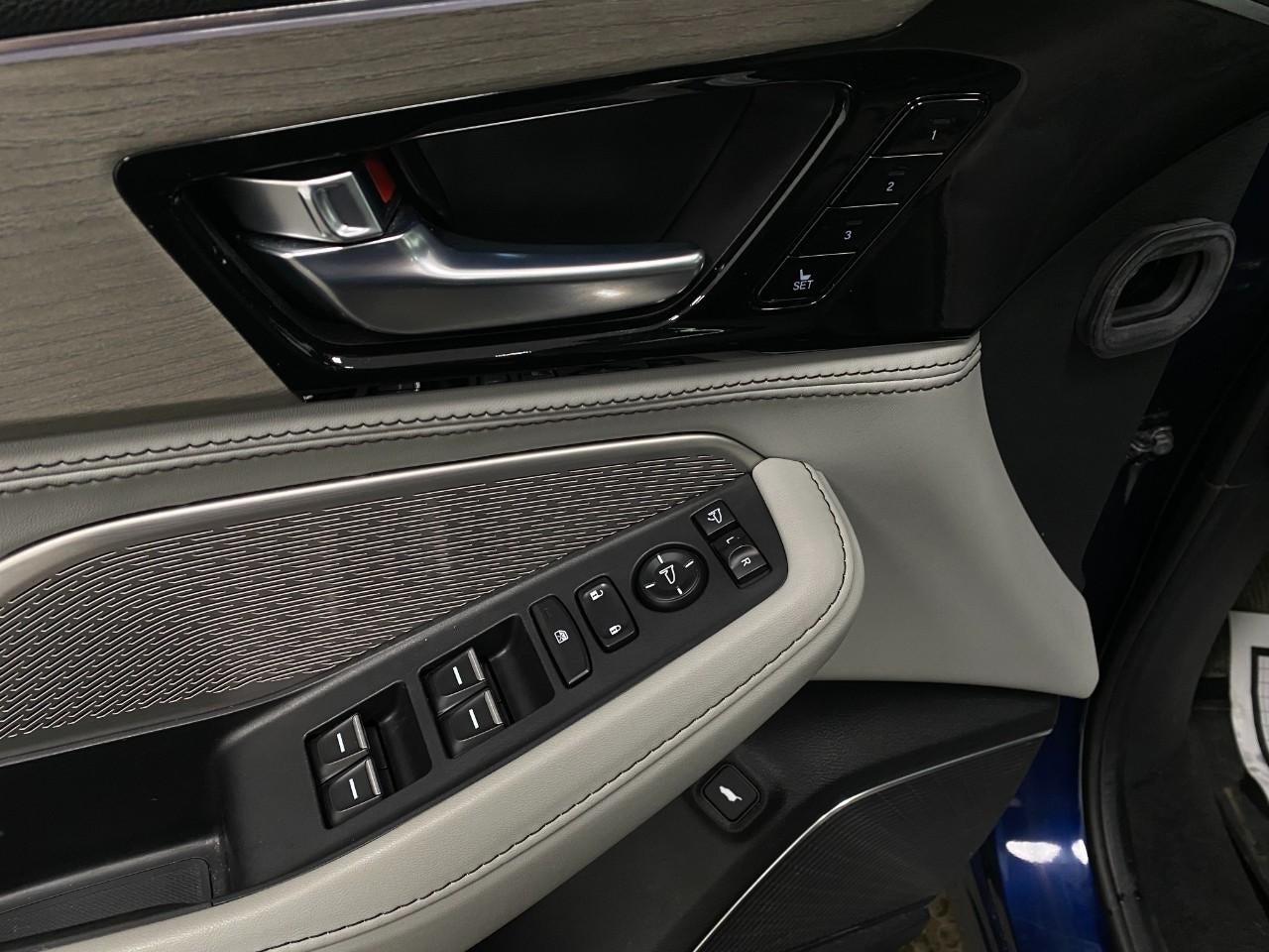 2023 Acura MDX SH-AWD w/Advance Package