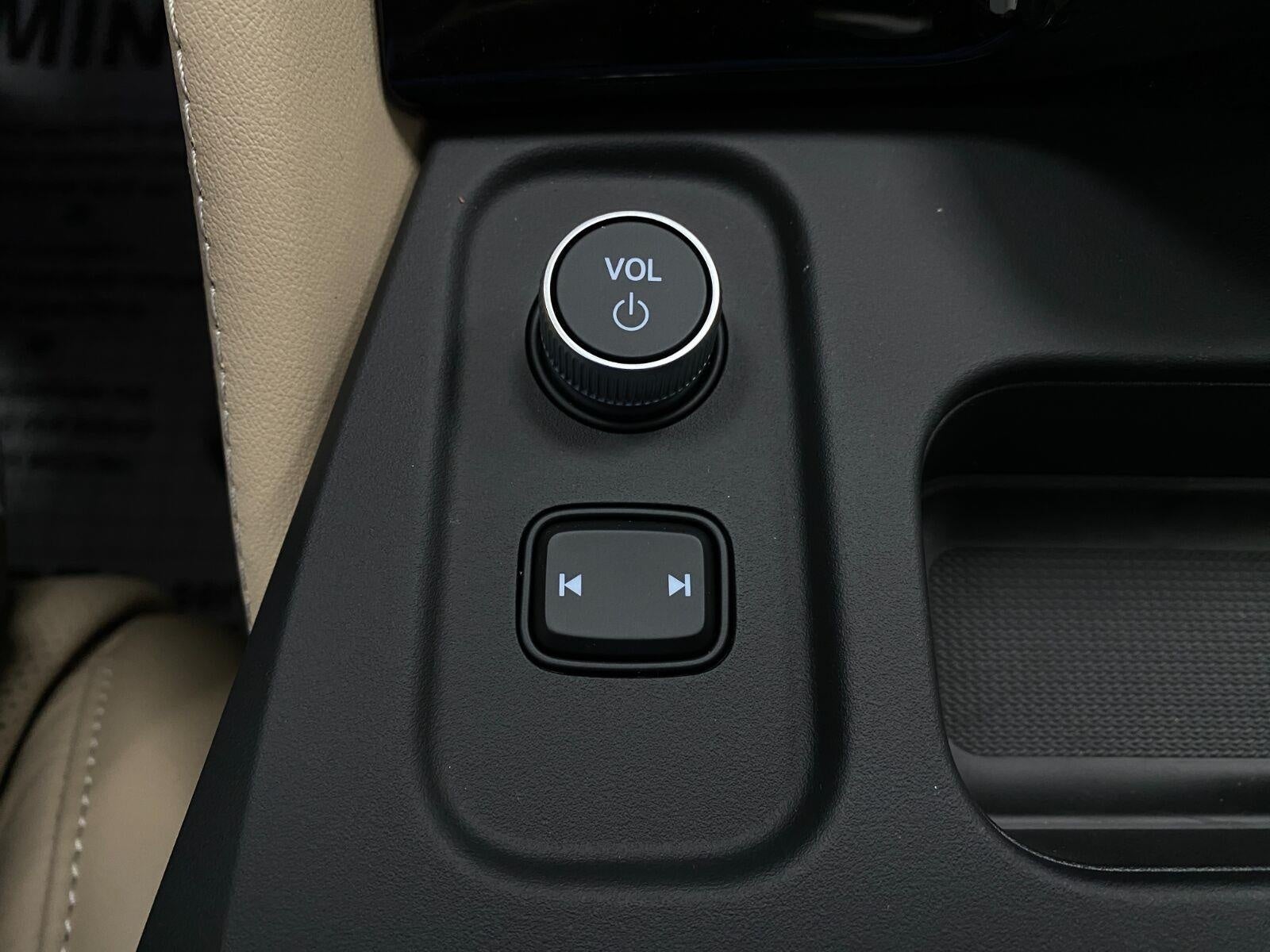 2026 Acura MDX SH-AWD w/Advance Package