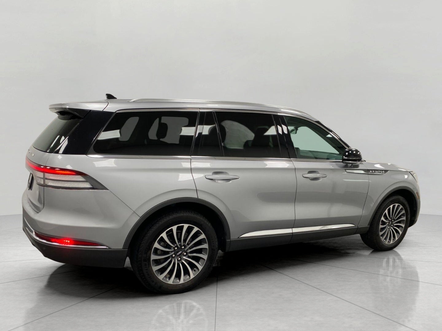 2023 Lincoln Aviator Standard AWD