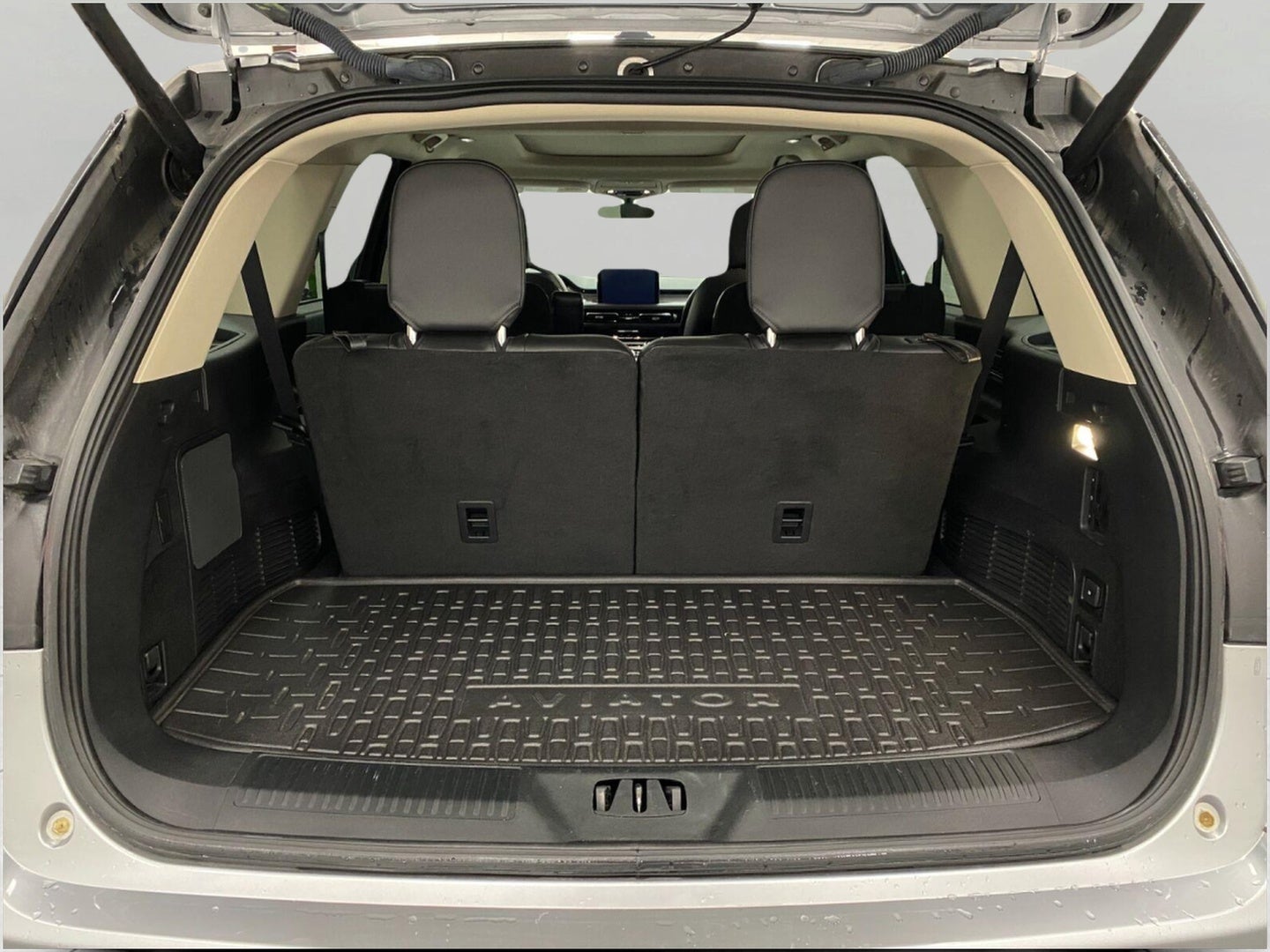 2023 Lincoln Aviator Standard AWD
