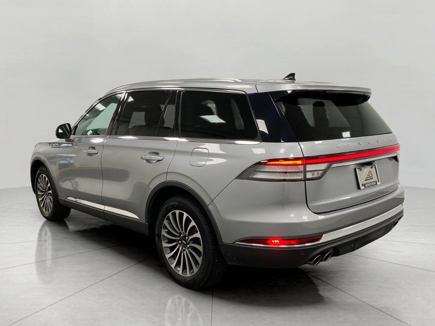 2023 Lincoln Aviator Standard AWD