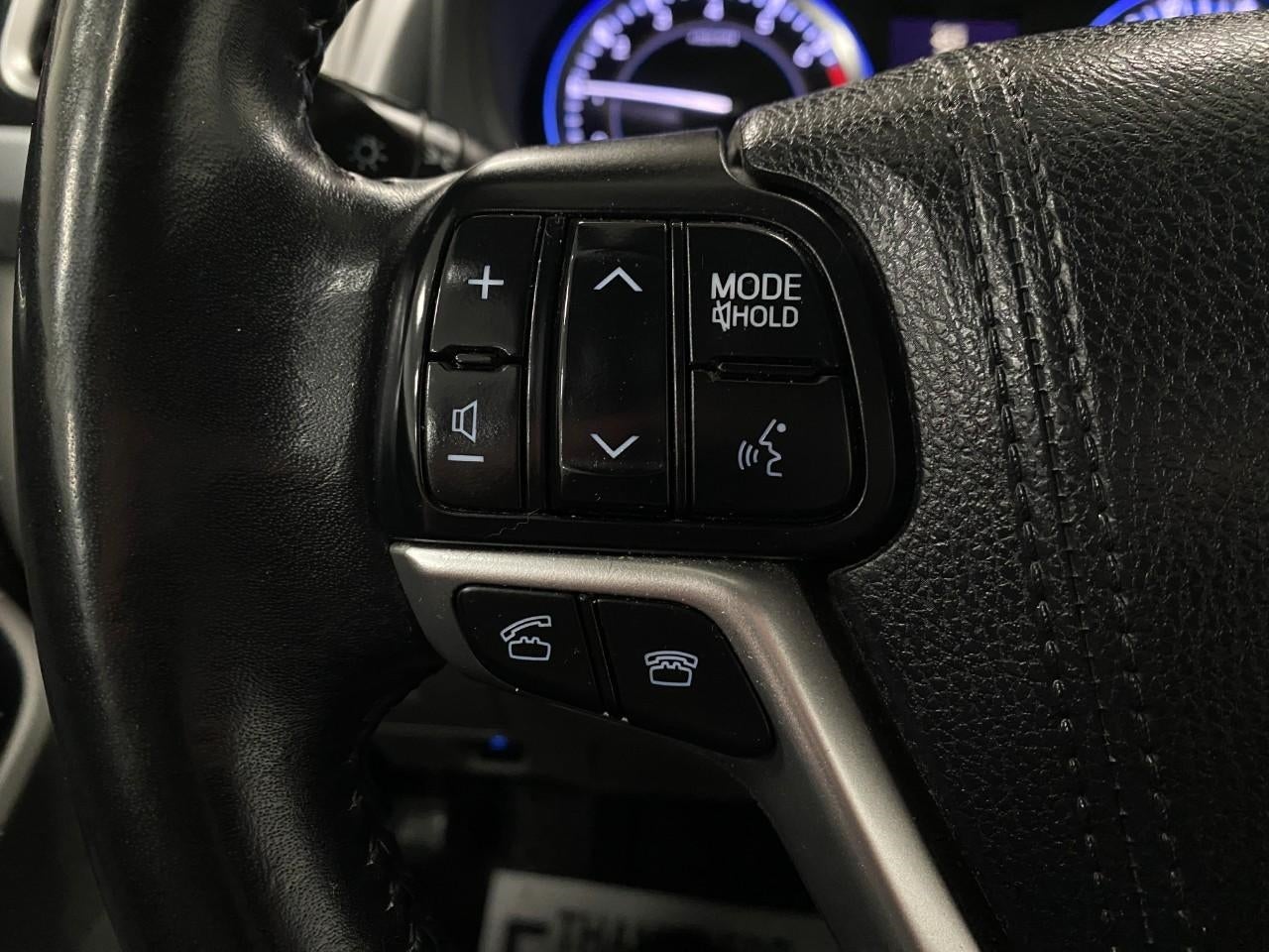 2015 Toyota Highlander AWD 4dr V6 XLE