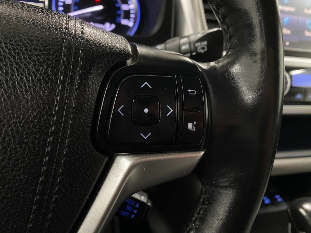 2015 Toyota Highlander AWD 4dr V6 XLE