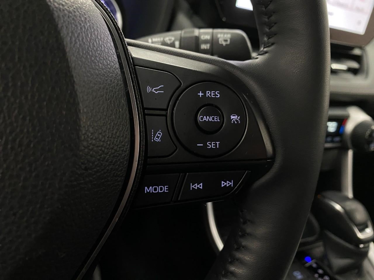 2025 Toyota RAV4 Hybrid XLE Premium AWD