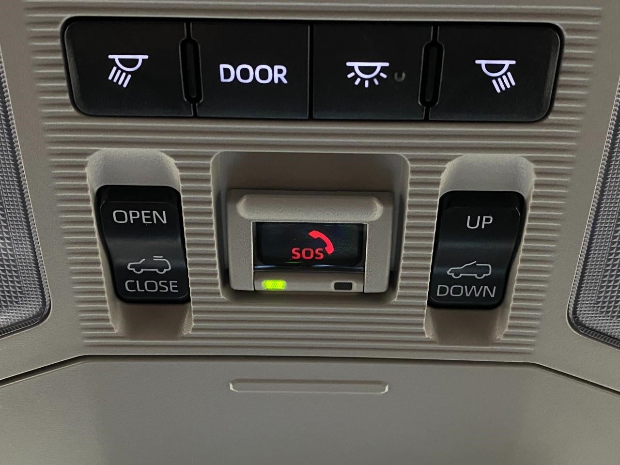 2025 Toyota RAV4 Hybrid XLE Premium AWD