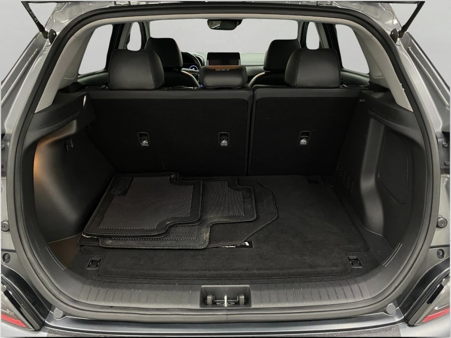 2023 Hyundai Kona Limited DCT AWD