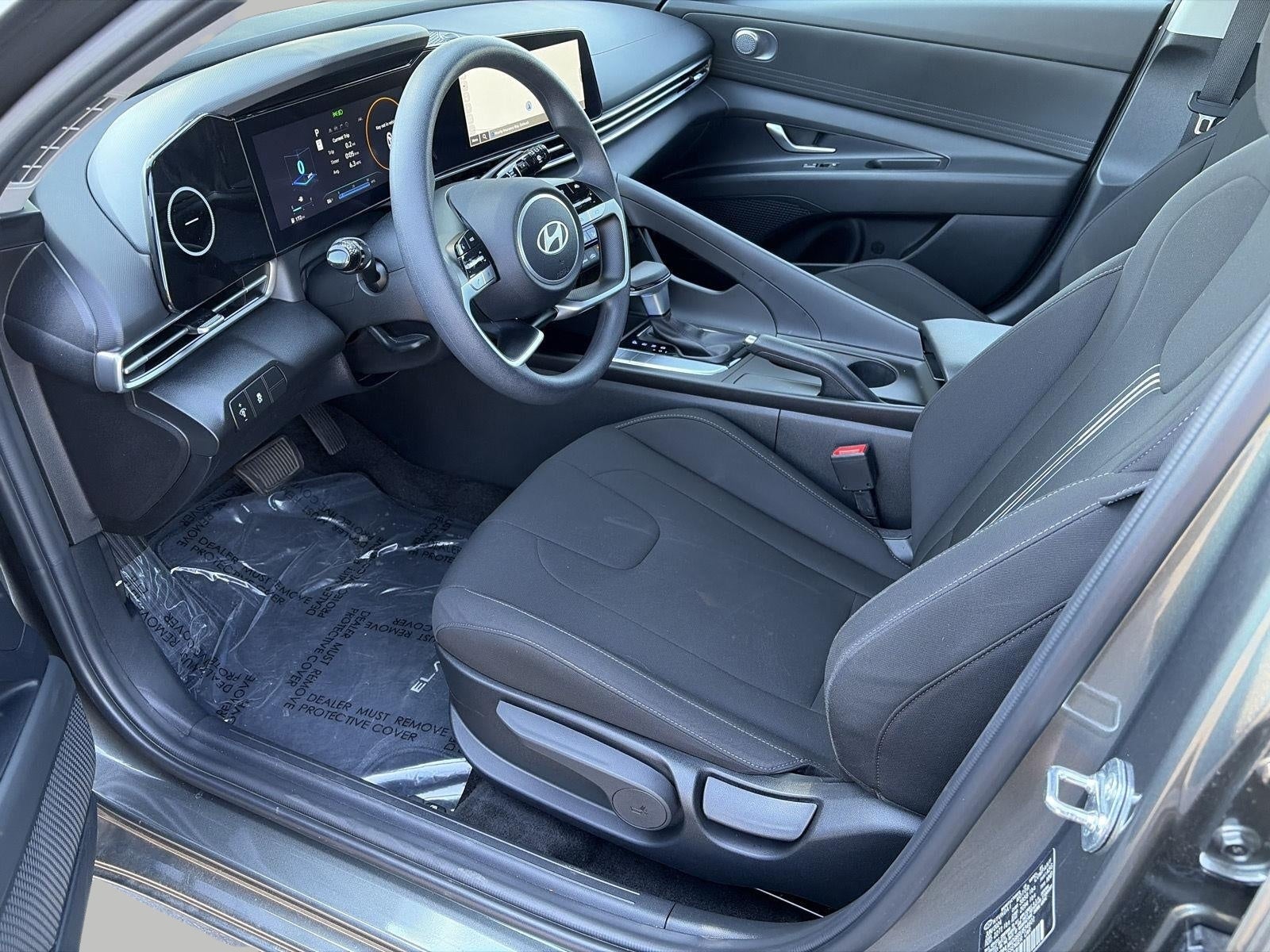 2024 Hyundai Elantra SEL IVT