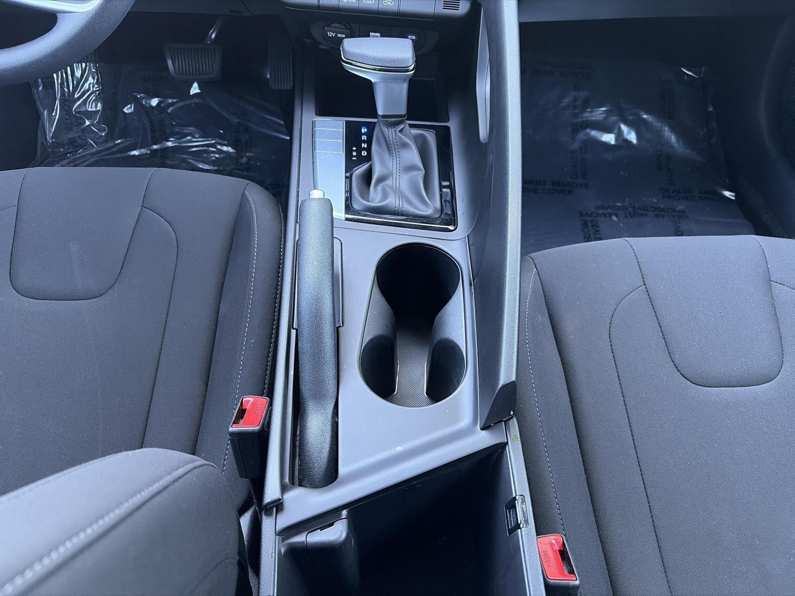 2024 Hyundai Elantra SEL IVT