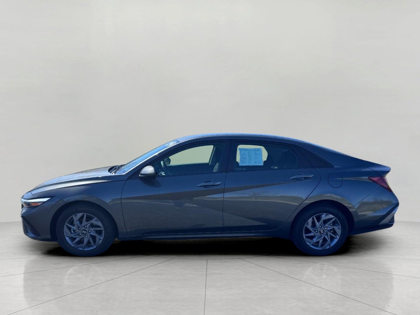 2024 Hyundai Elantra SEL IVT